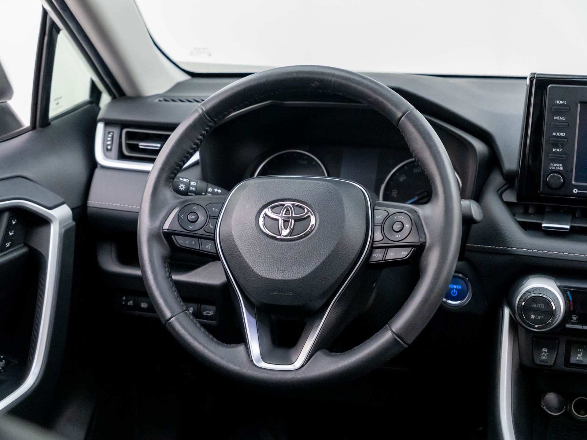 Used 2022 Toyota RAV4 XLE Premium AWD/4WD image 12
