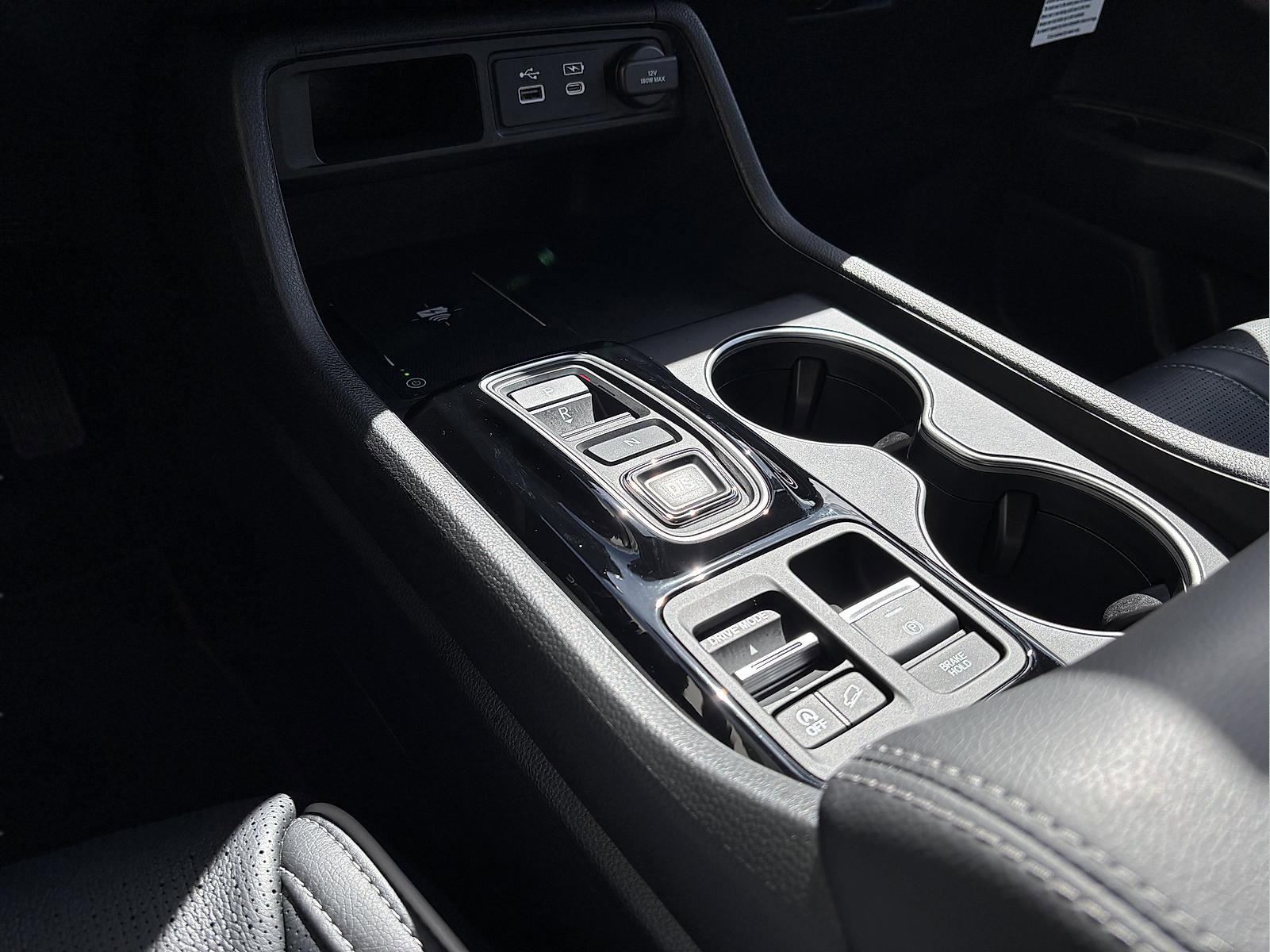 Certified 2025 Honda Pilot Elite image 32