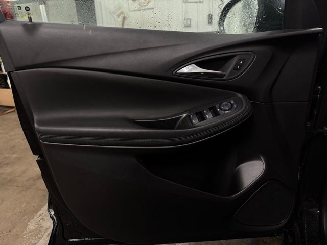 Used 2025 Buick Encore GX Sport Touring image 10