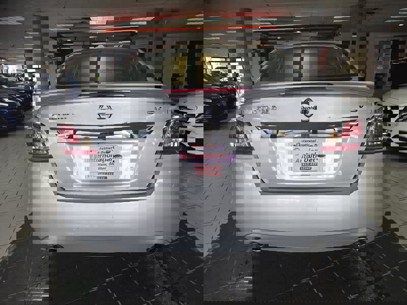 Used 2015 Nissan Altima 2.5 SV image 5