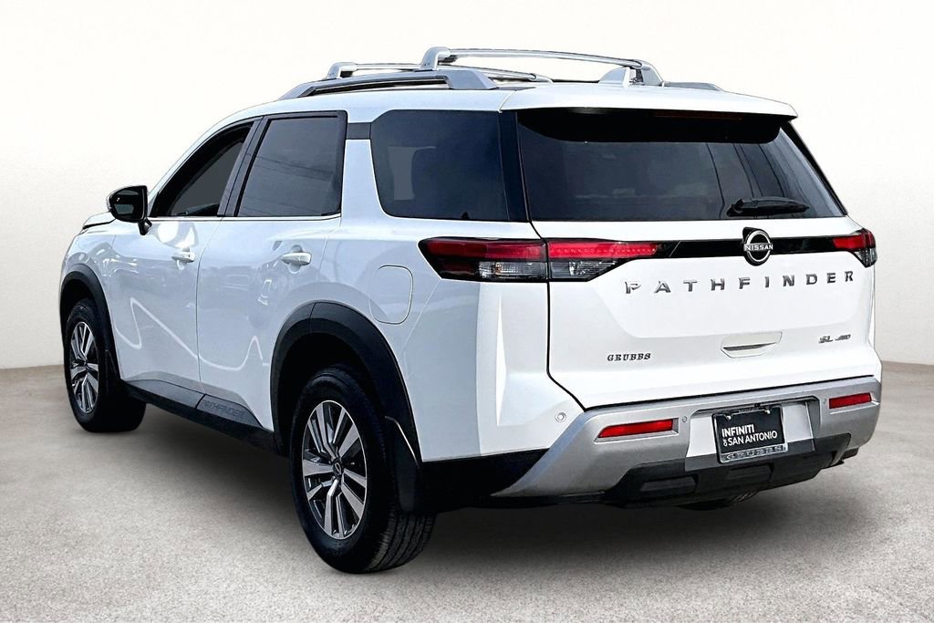 Used 2025 Nissan Pathfinder SL image 15