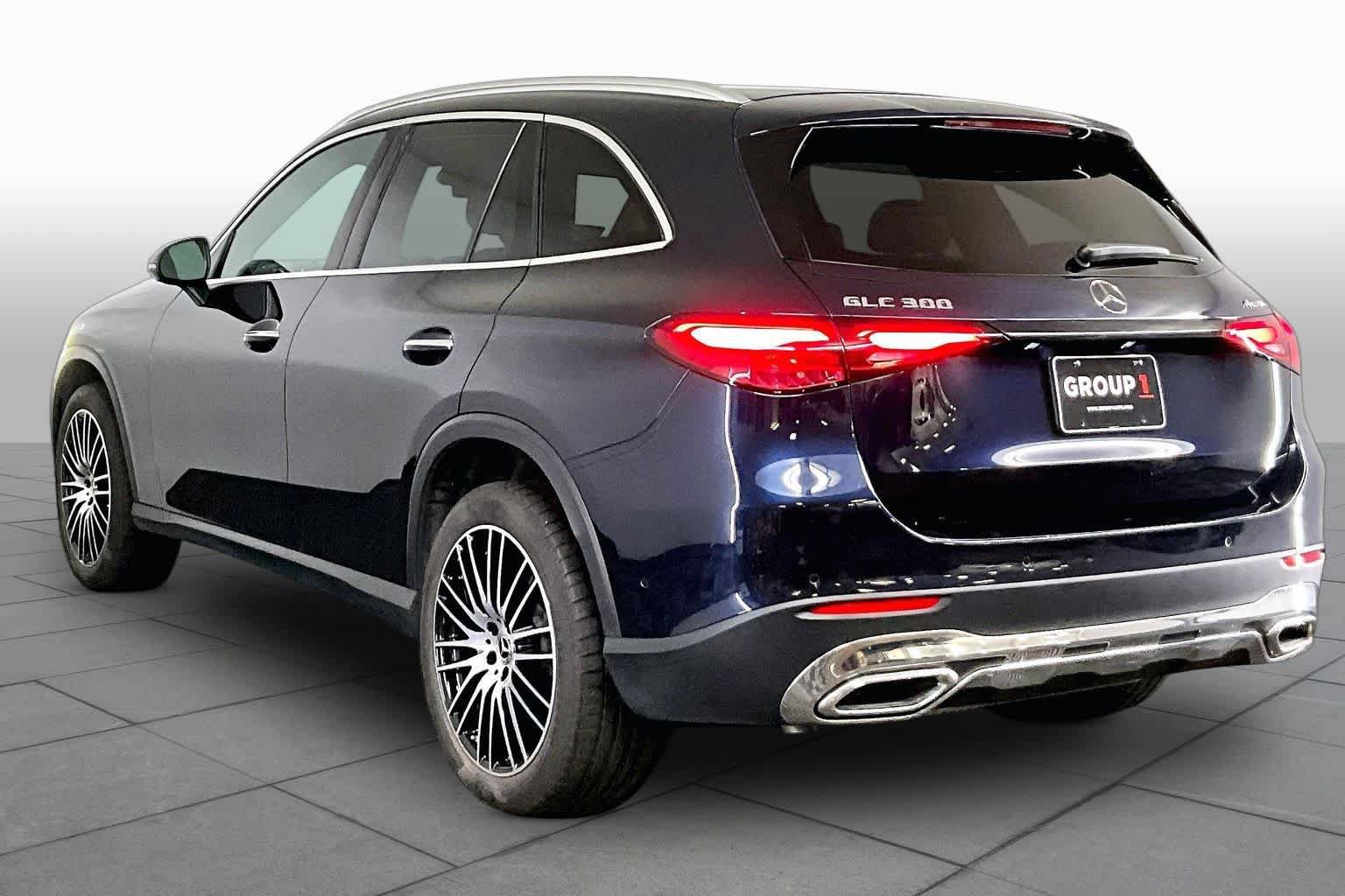 Used 2024 Mercedes-Benz GLC 300 4MATIC image 12