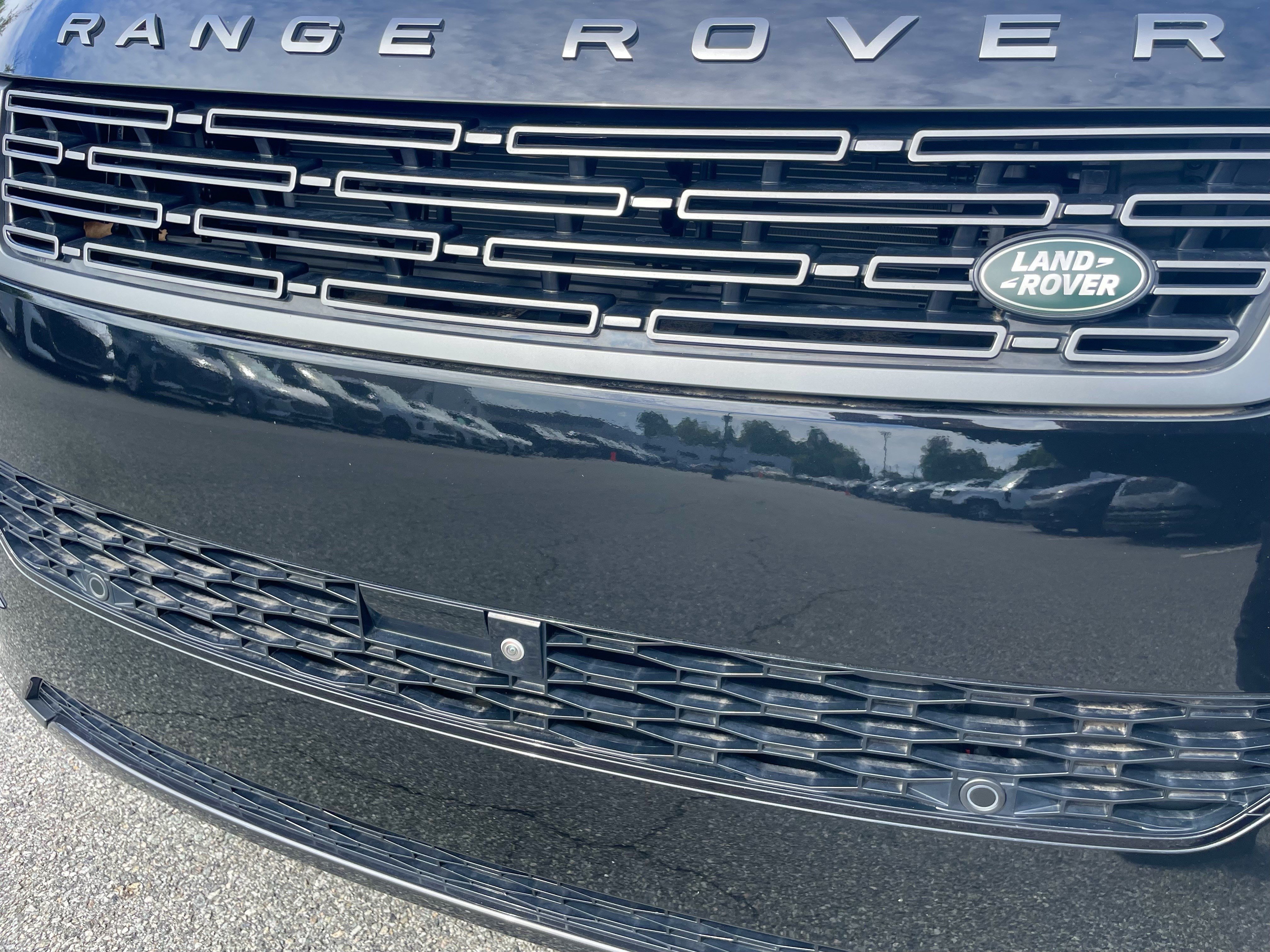 Used 2024 Land Rover Range Rover Sport SE AWD/4WD image 32