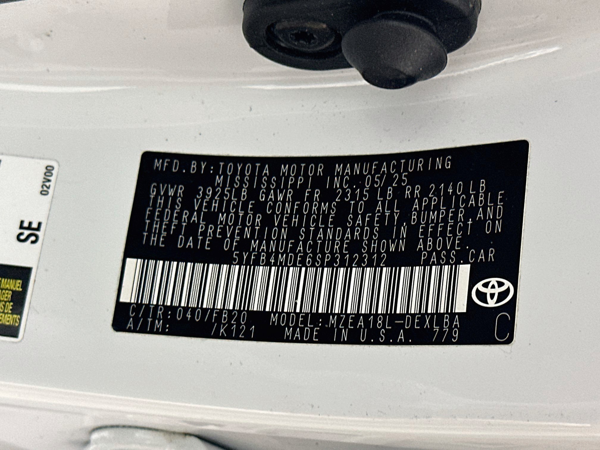 Used 2025 Toyota Corolla LE FWD image 12