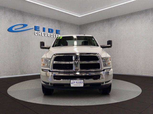 Used 2018 RAM 3500 Tradesman w/ Chrome Appearance Group AWD/4WD image 9