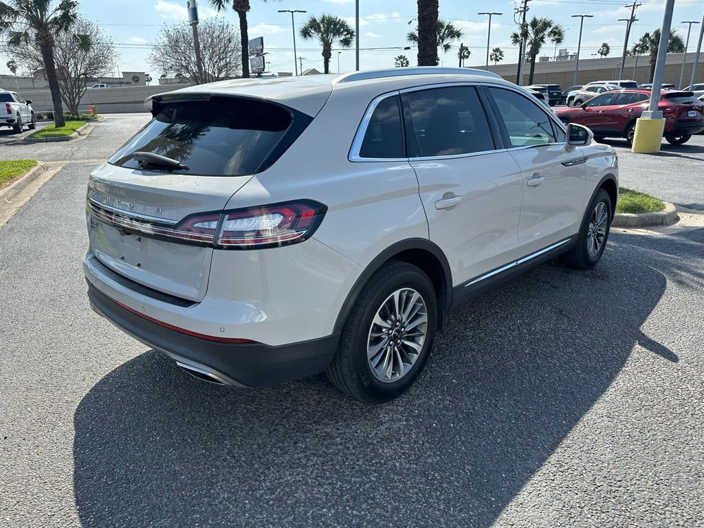 Used 2023 Lincoln Nautilus FWD w/ Premium Package image 6