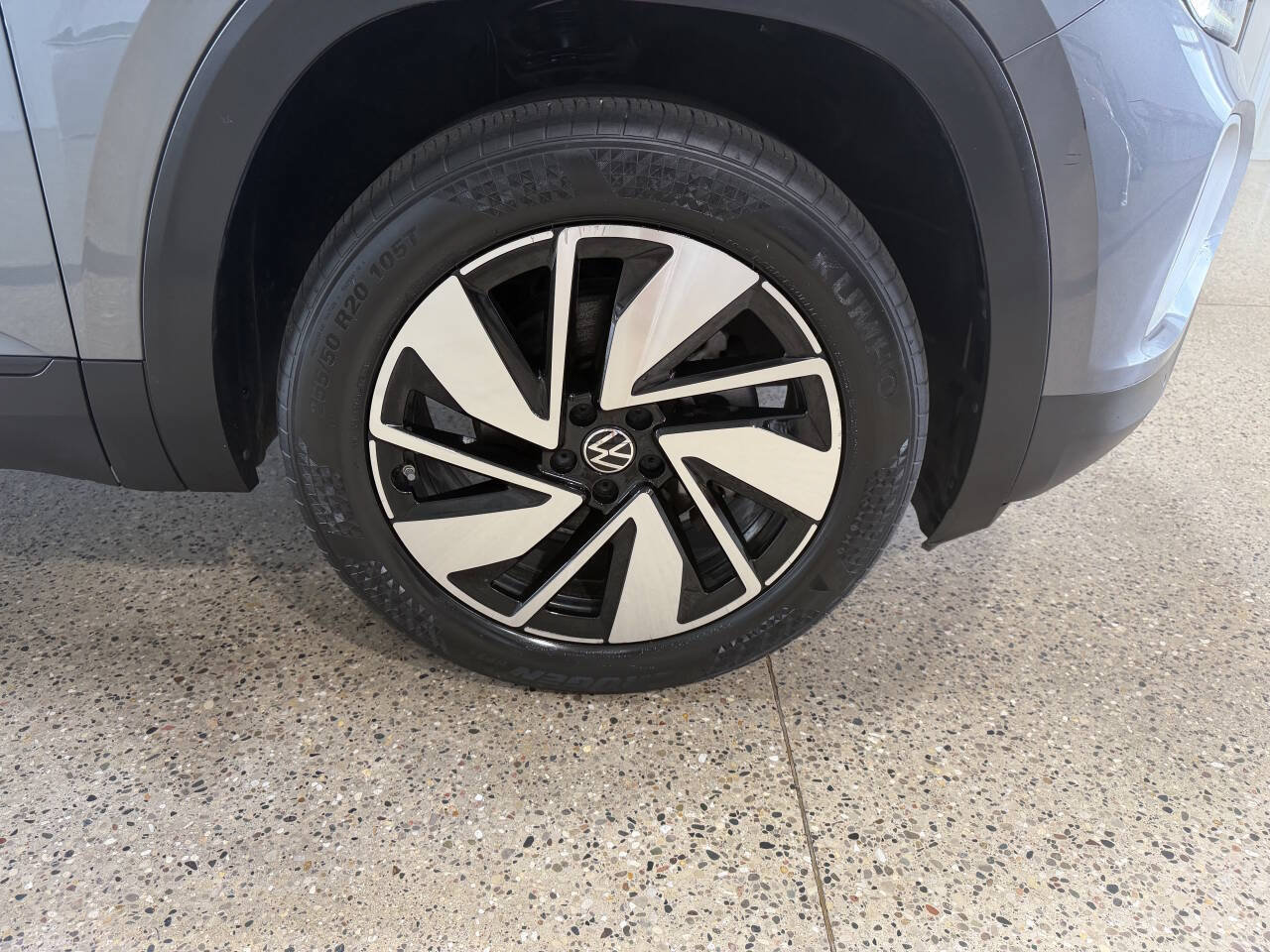 Used 2024 Volkswagen Atlas SE AWD/4WD image 29