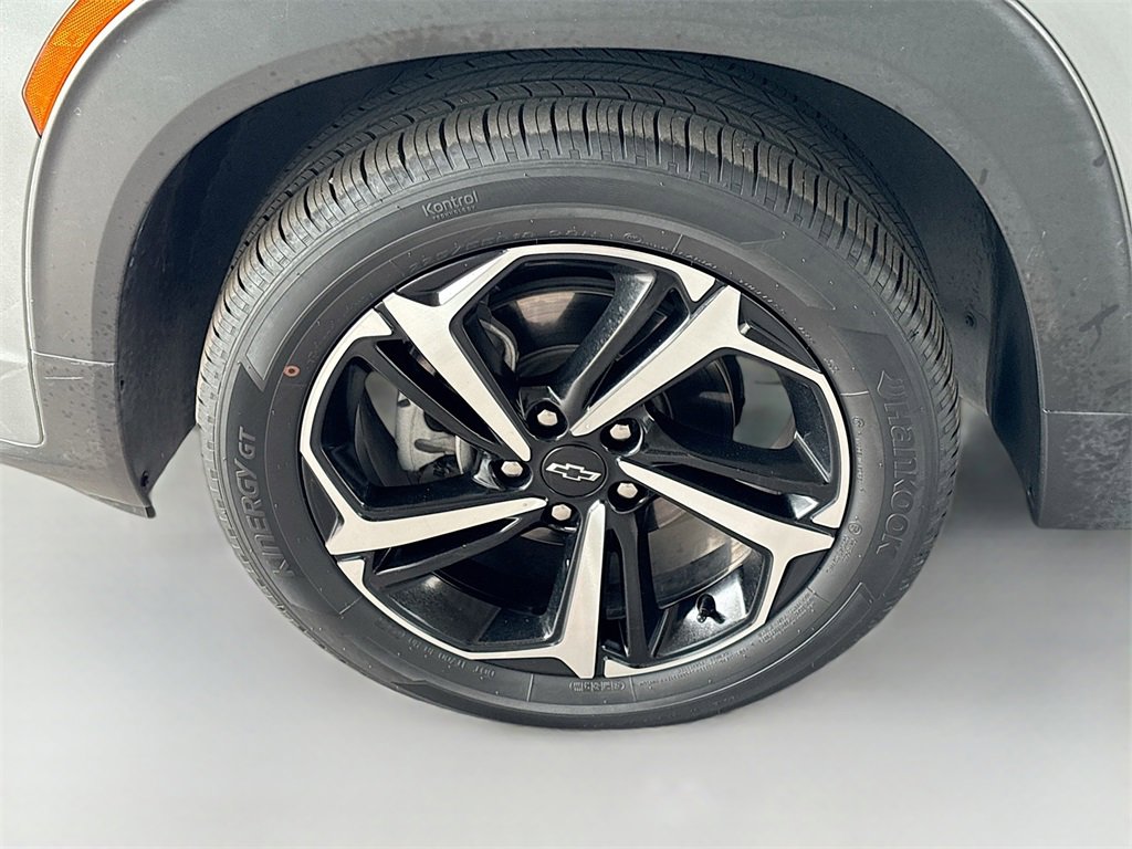 Used 2023 Chevrolet TrailBlazer RS image 30