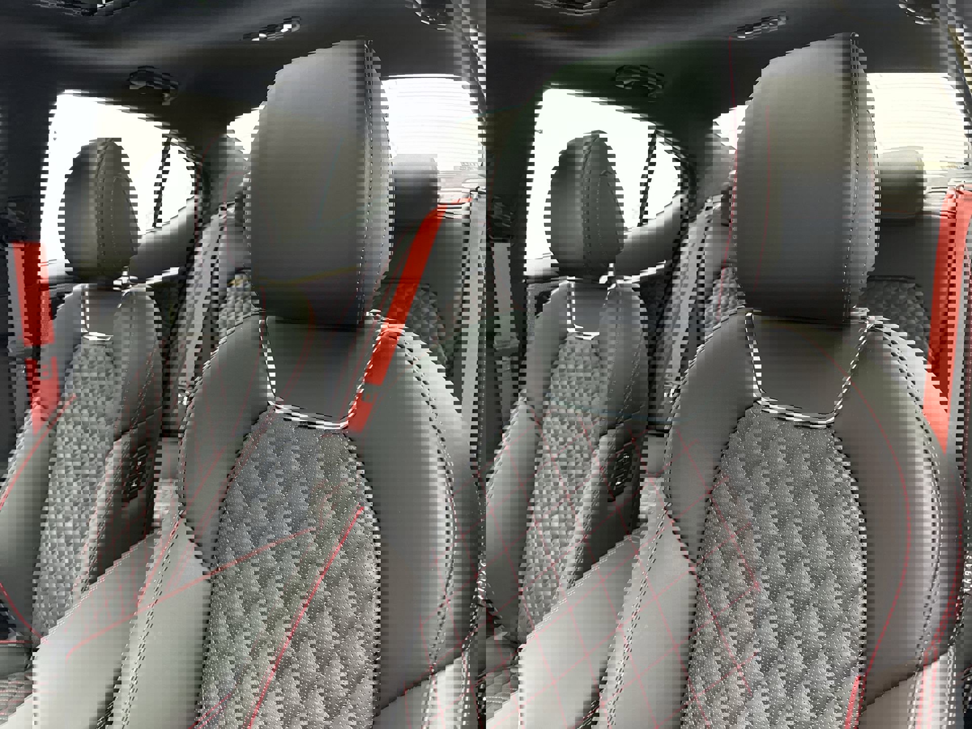 Used 2023 Genesis G70 3.3T w/ Sport Prestige Package AWD/4WD image 10