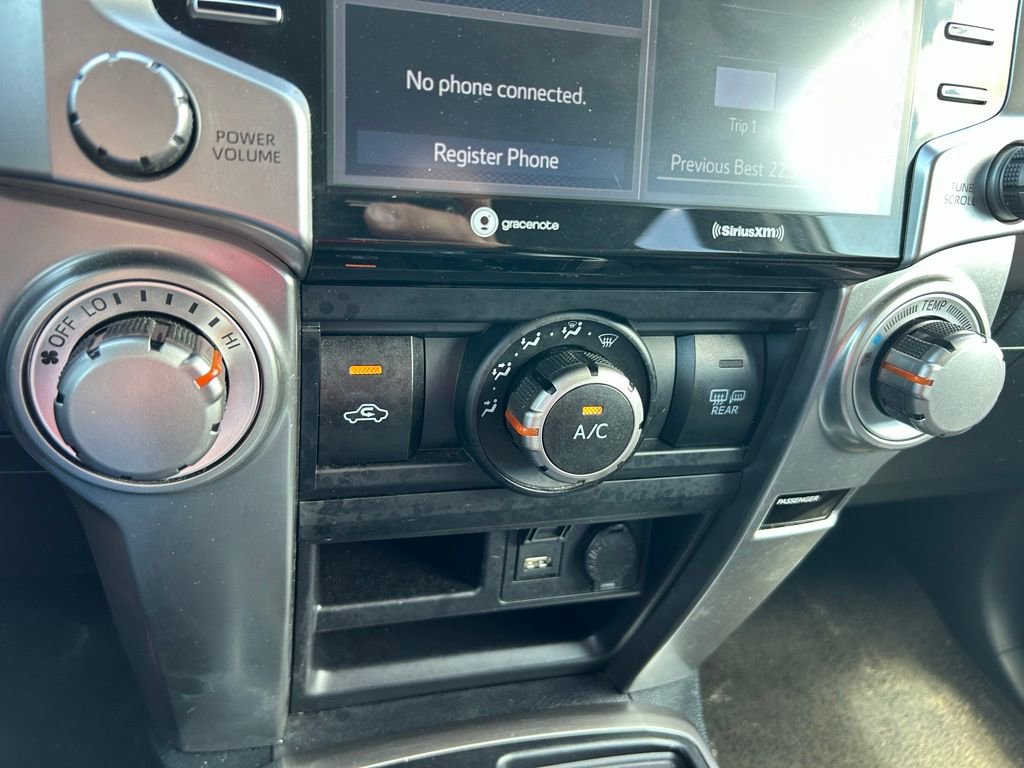 Used 2024 Toyota 4Runner SR5 RWD image 28