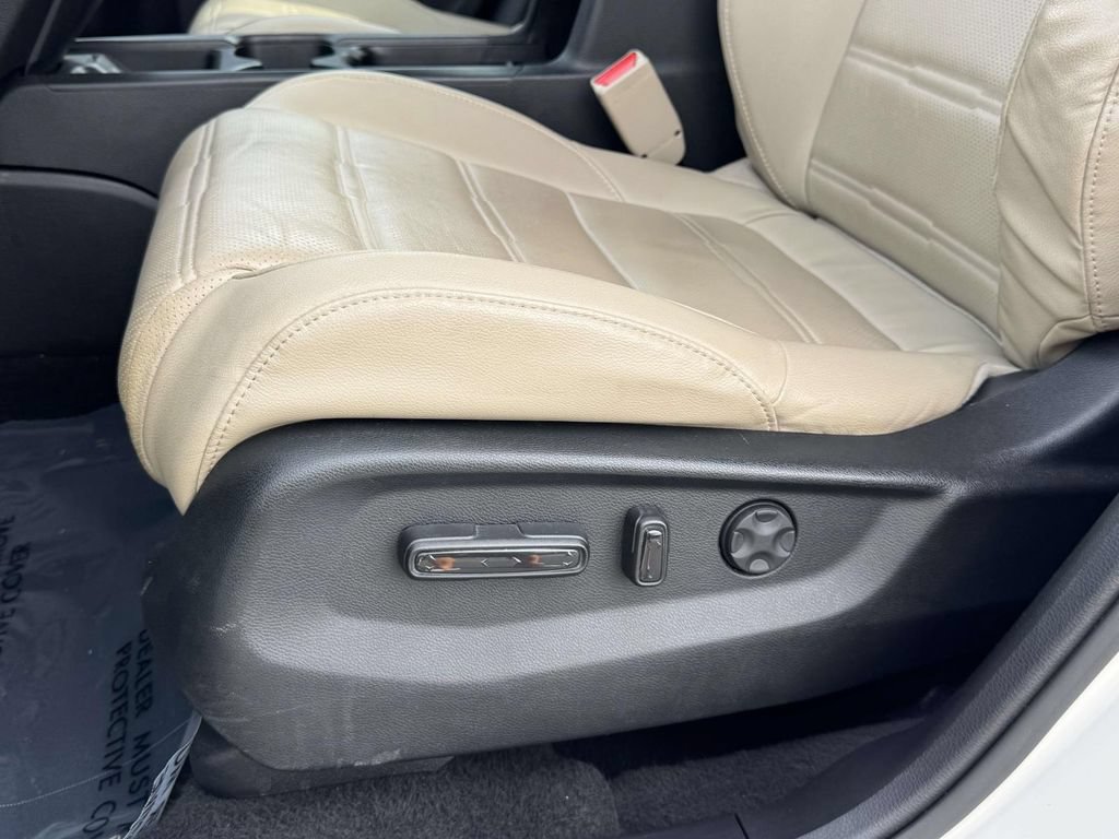 Used 2017 Honda CR-V EX-L image 17