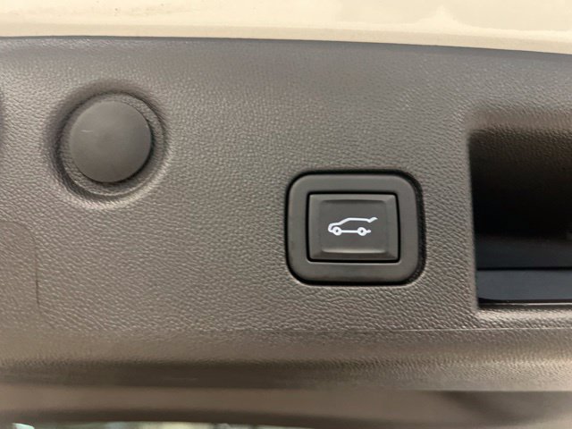 Used 2024 Chevrolet Equinox LT AWD/4WD image 11