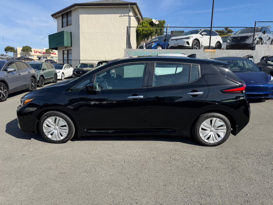 Used 2025 Nissan Leaf S FWD image 8