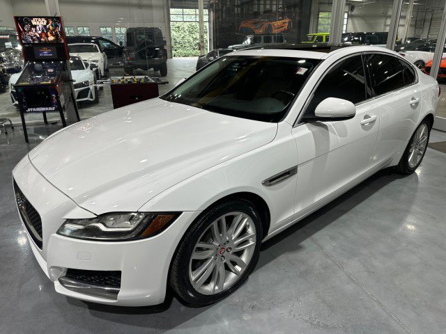 Used 2017 Jaguar XF Prestige AWD/4WD image 1