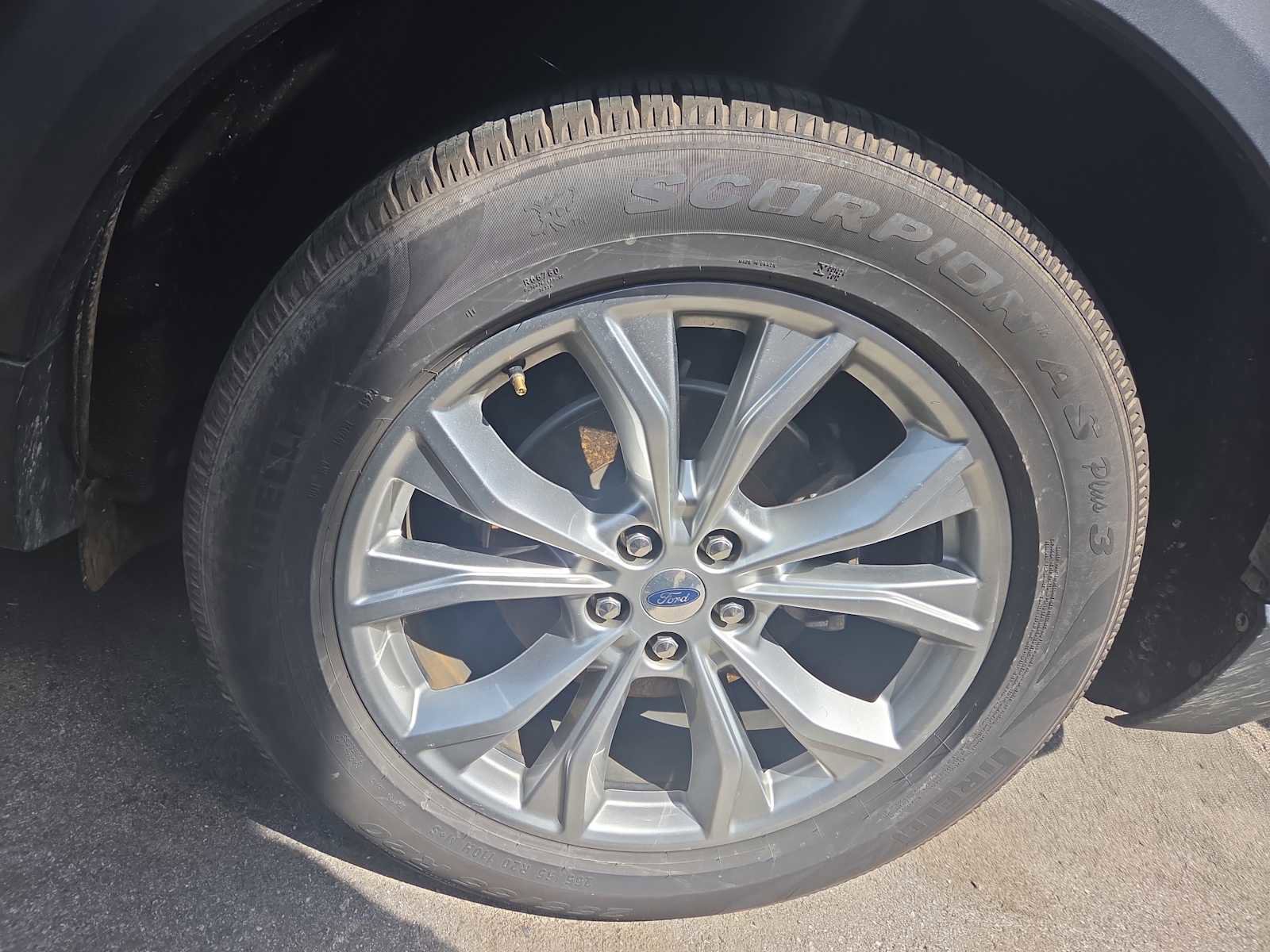 Used 2020 Ford Explorer Limited image 6