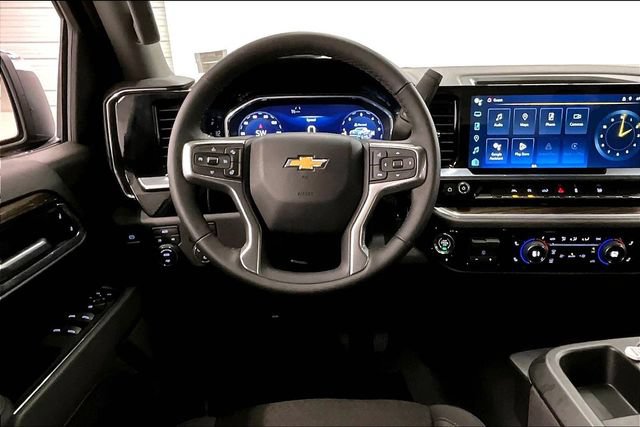 Used 2026 Chevrolet Silverado 1500 LT AWD/4WD image 6