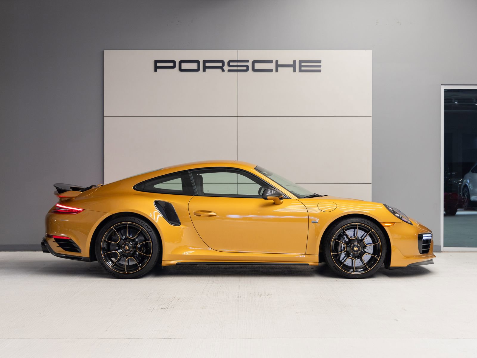 Certified 2018 Porsche 911 Turbo S image 8