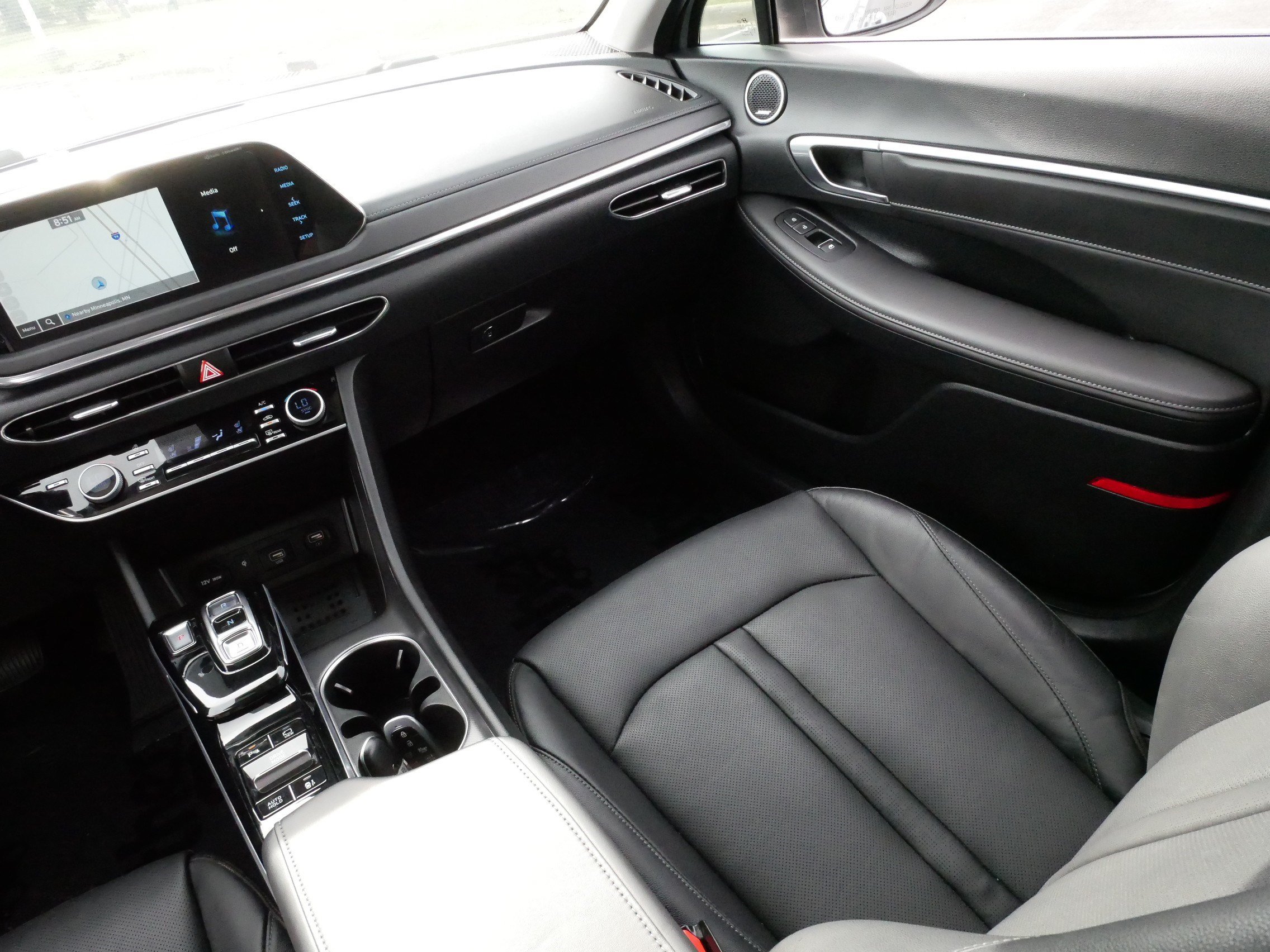 Used 2023 Hyundai Sonata Limited FWD image 11