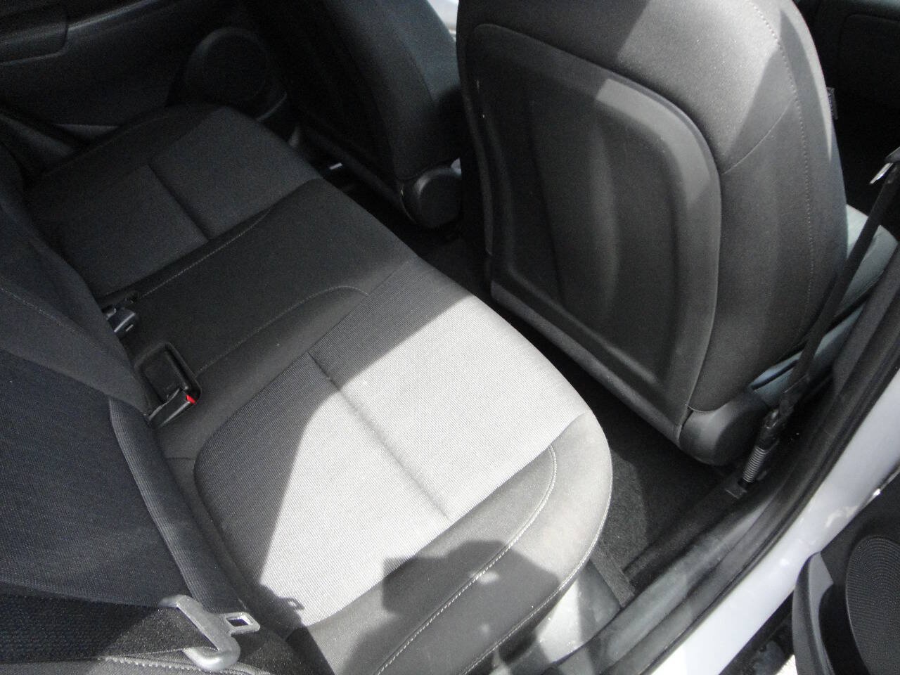Used 2022 Hyundai Kona SEL w/ Winter Weather Package AWD/4WD image 12