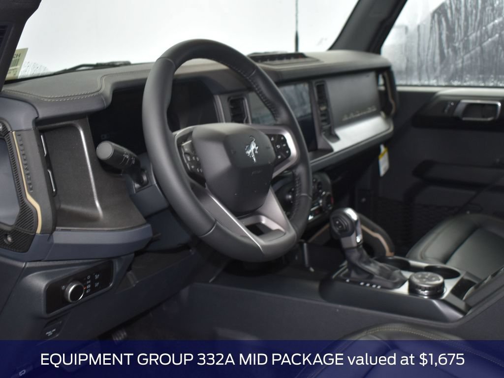 New 2025 Ford Bronco Badlands w/ Sasquatch Package AWD/4WD image 8