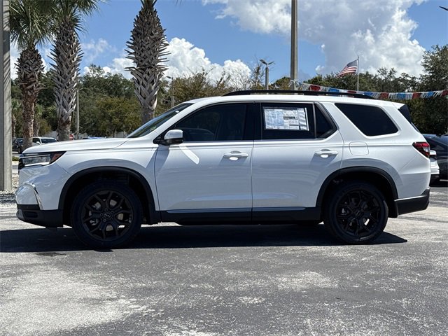 New 2025 Honda Pilot Touring image 8