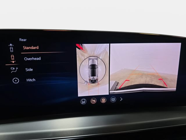 New 2026 Cadillac Lyriq Luxury w/ LPO, Floor Liner Package AWD/4WD image 20