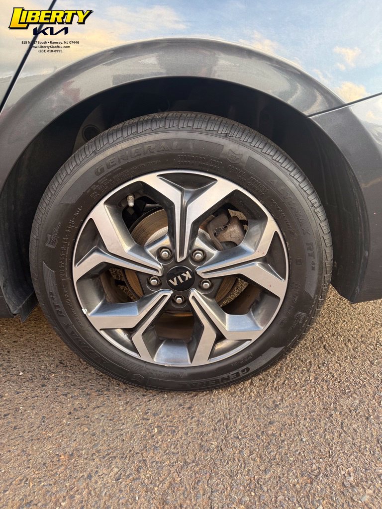 Used 2019 Kia Forte LXS FWD image 15