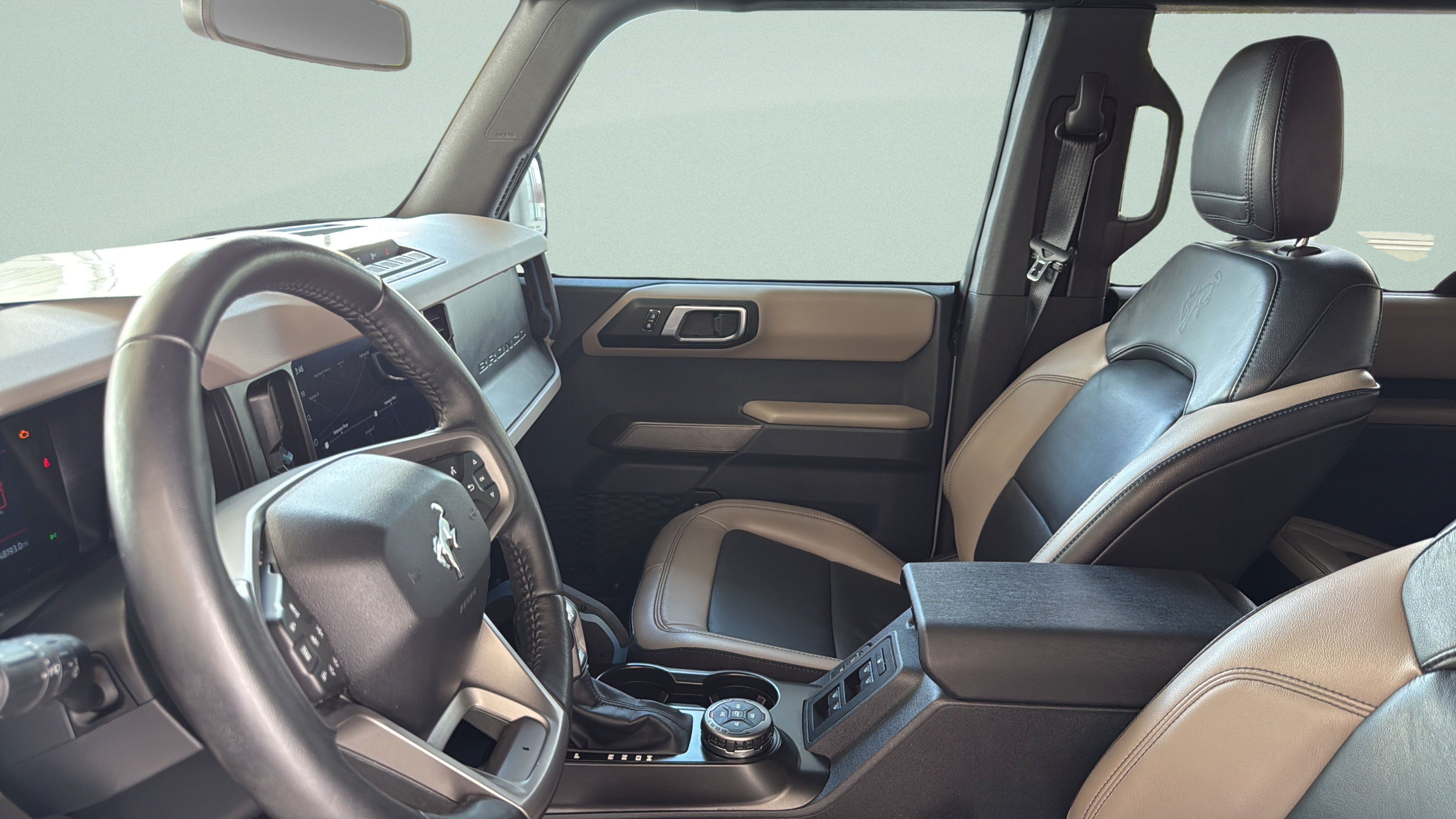 Used 2023 Ford Bronco Wildtrak AWD/4WD image 19