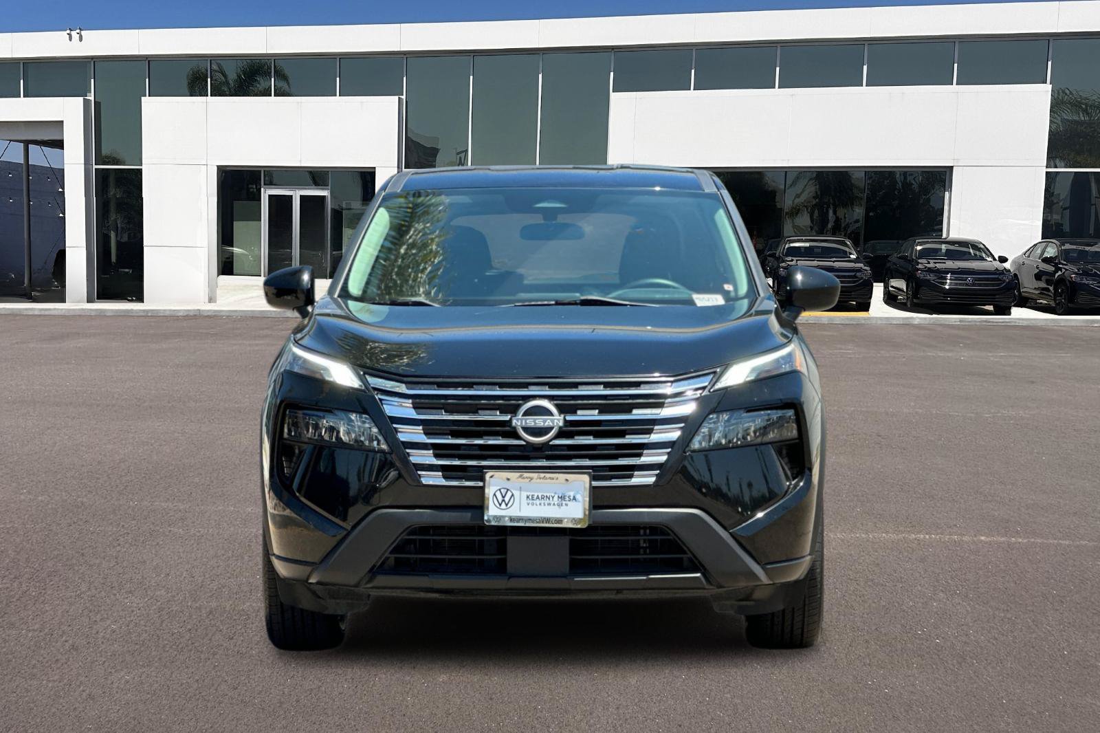 Used 2024 Nissan Rogue SV FWD image 8