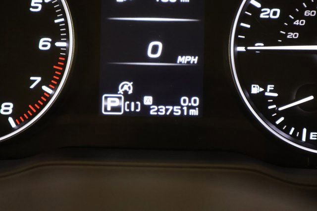 Used 2024 Subaru Crosstrek 2.0i Premium image 17