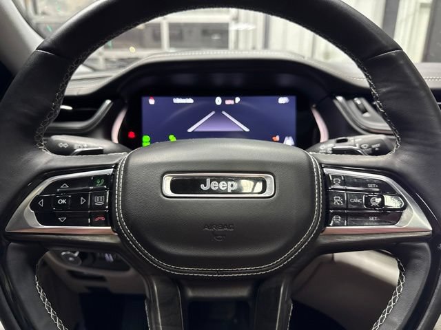 Used 2023 Jeep Grand Cherokee L Overland w/ Advanced Protech Group III AWD/4WD image 13