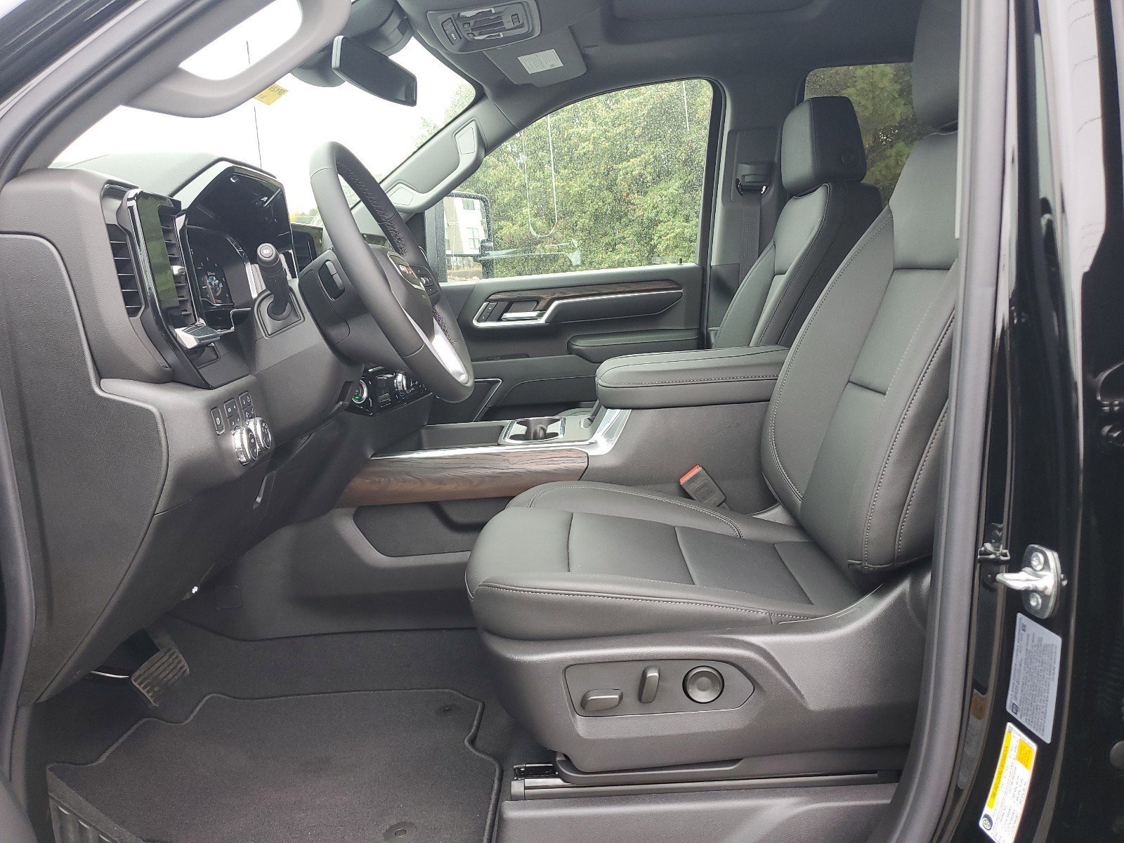 New 2025 GMC Sierra 2500 SLT w/ SLT Premium Package image 23