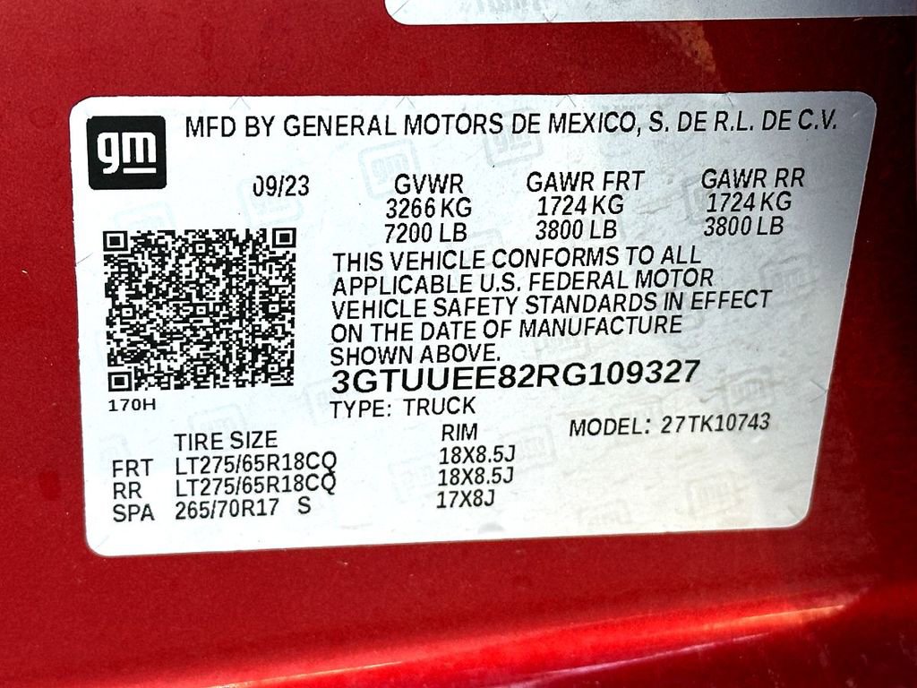 Used 2024 GMC Sierra 1500 AT4 w/ Technology Package image 30