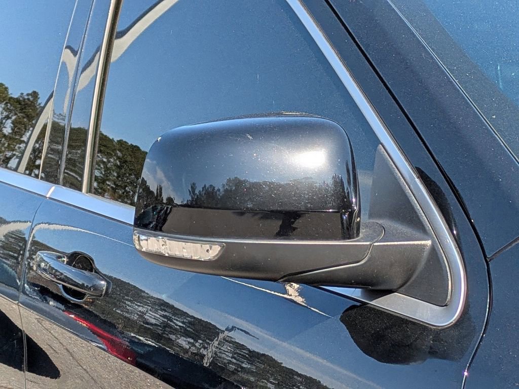 Used 2018 Jeep Grand Cherokee Limited image 11