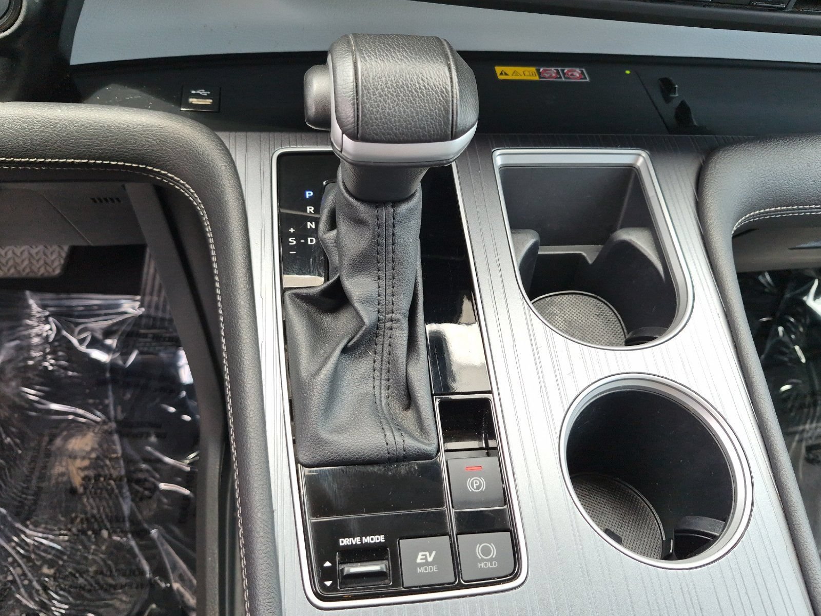 Used 2025 Toyota Sienna XLE FWD image 21