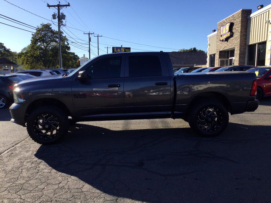 Used 2017 RAM 1500 Express w/ Express Value Package image 9