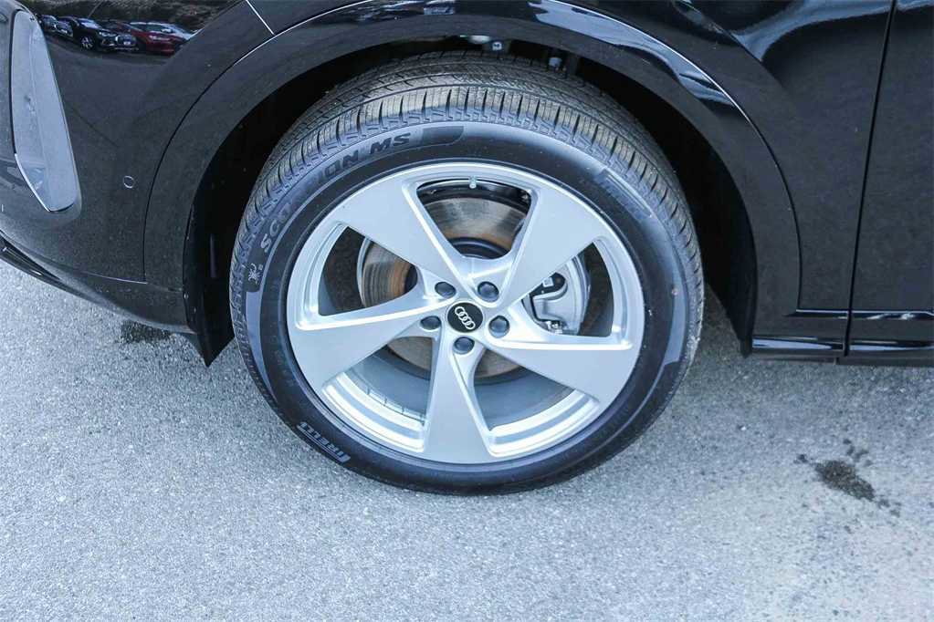 New 2025 Audi Q5 Premium Plus image 9
