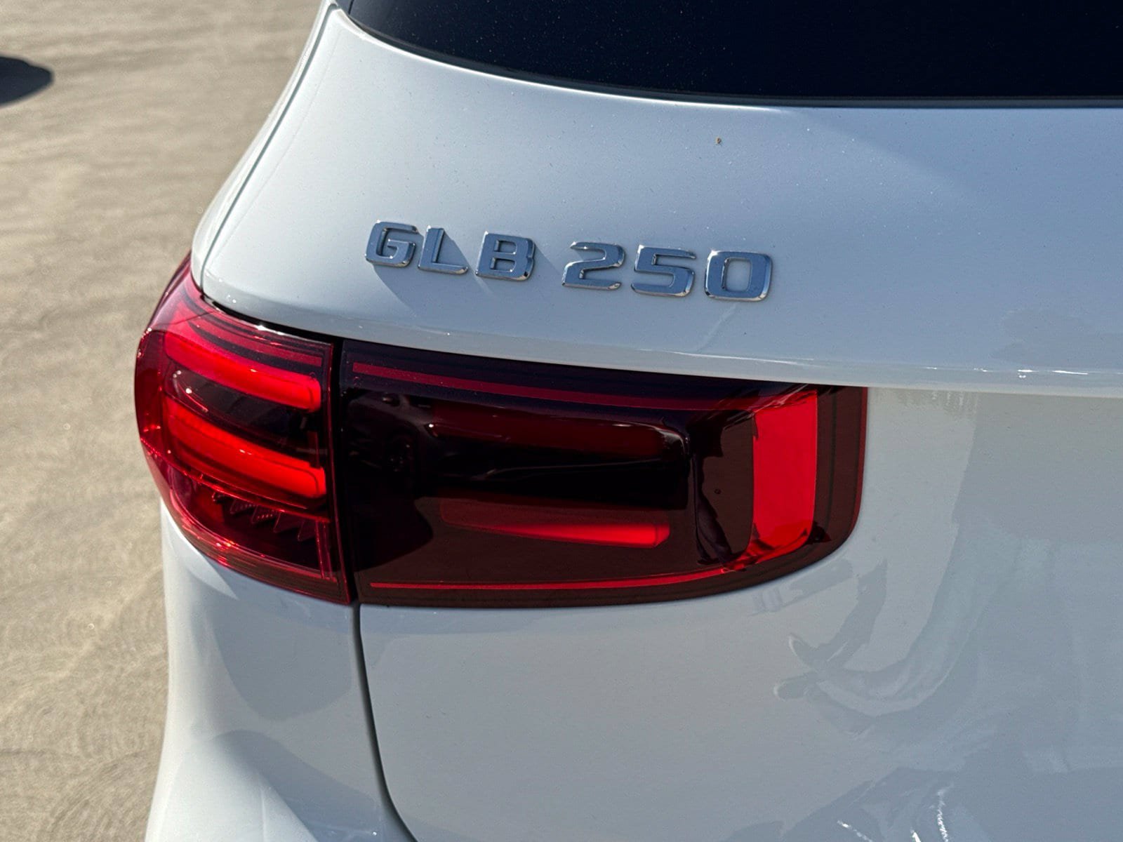 New 2026 Mercedes-Benz GLB 250 4MATIC image 13
