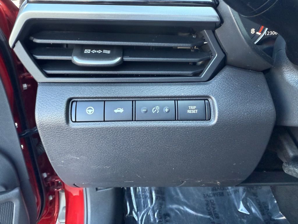 Used 2024 Nissan Altima 2.0 SR image 25