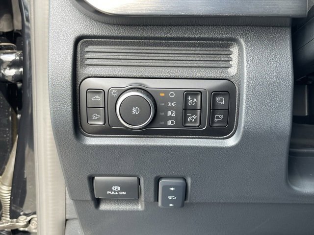 New 2026 Ford F350 Lariat w/ Black Appearance Package image 26