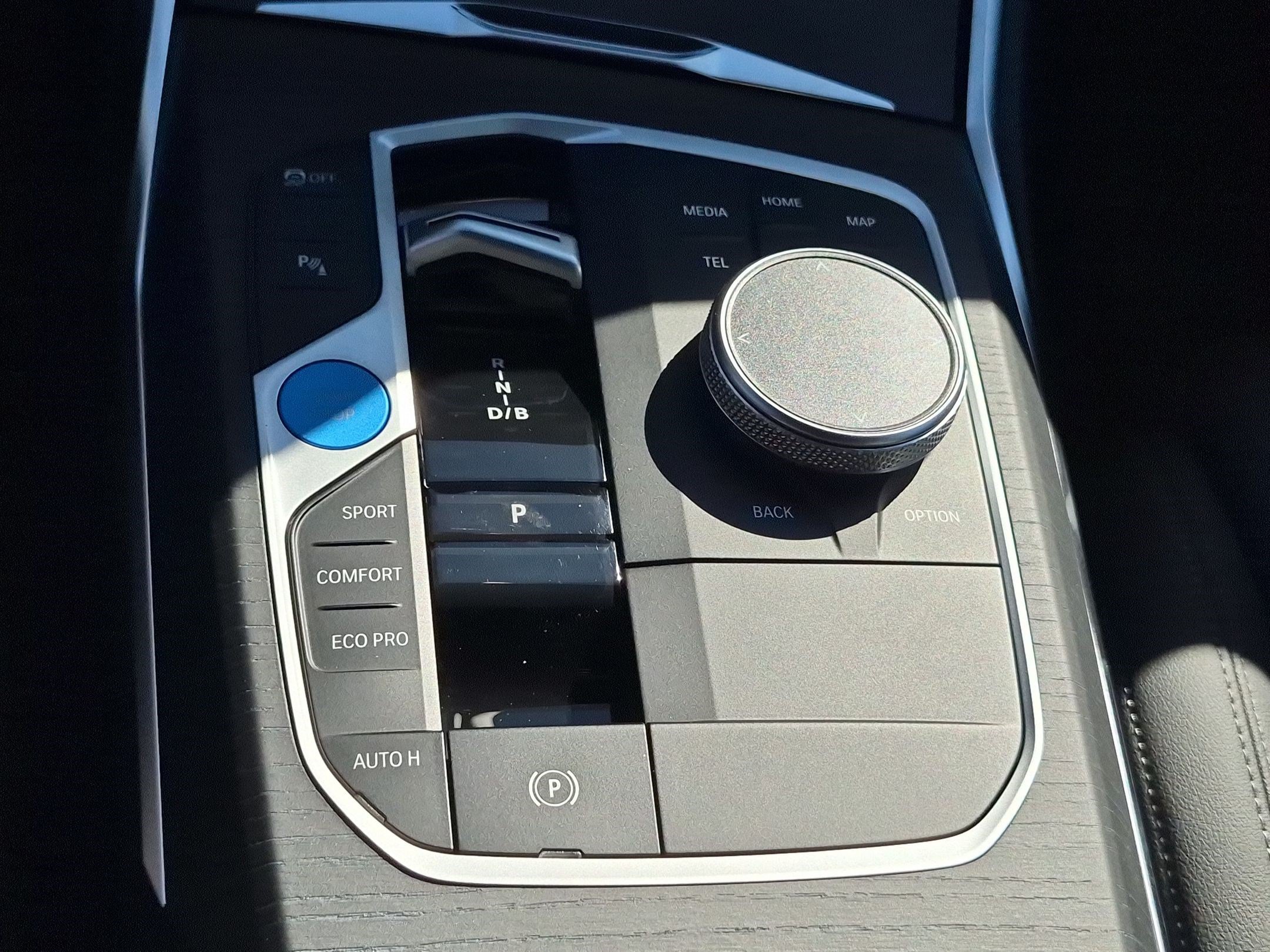New 2026 BMW i4 eDrive40 w/ Driving Assistance Package RWD image 26