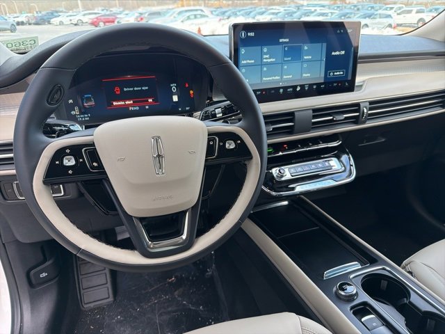 New 2026 Lincoln Corsair Premiere image 9