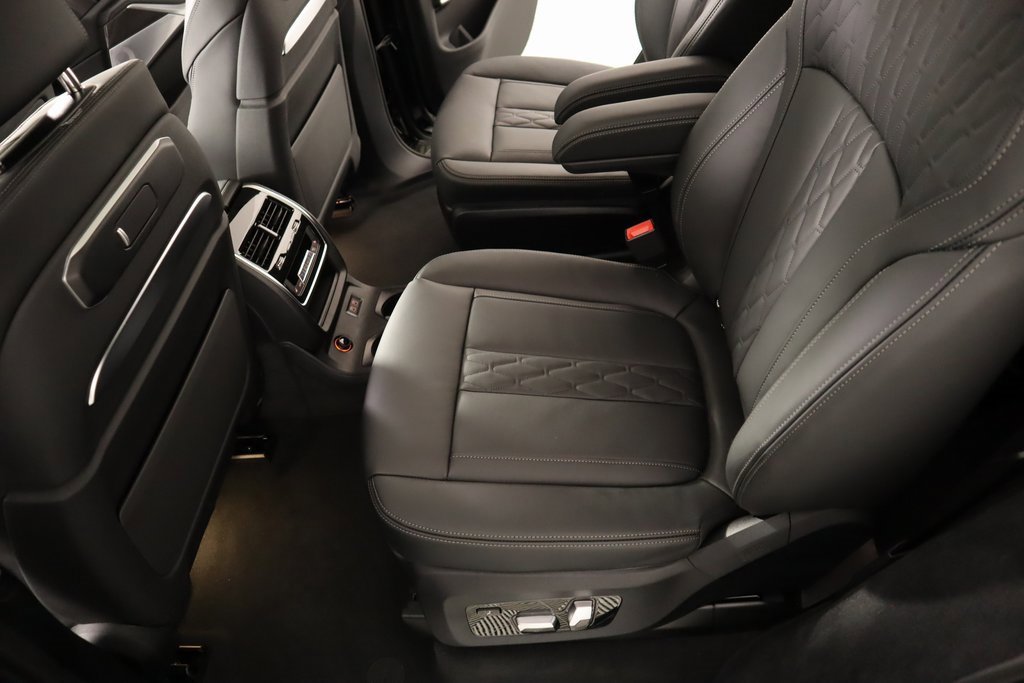 New 2026 BMW ALPINA XB7 image 13