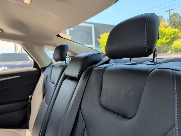 Used 2018 Ford Fusion Titanium AWD/4WD image 15
