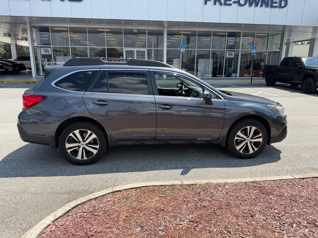 Used 2019 Subaru Outback 2.5i Limited w/ Popular Package #2 AWD/4WD image 3