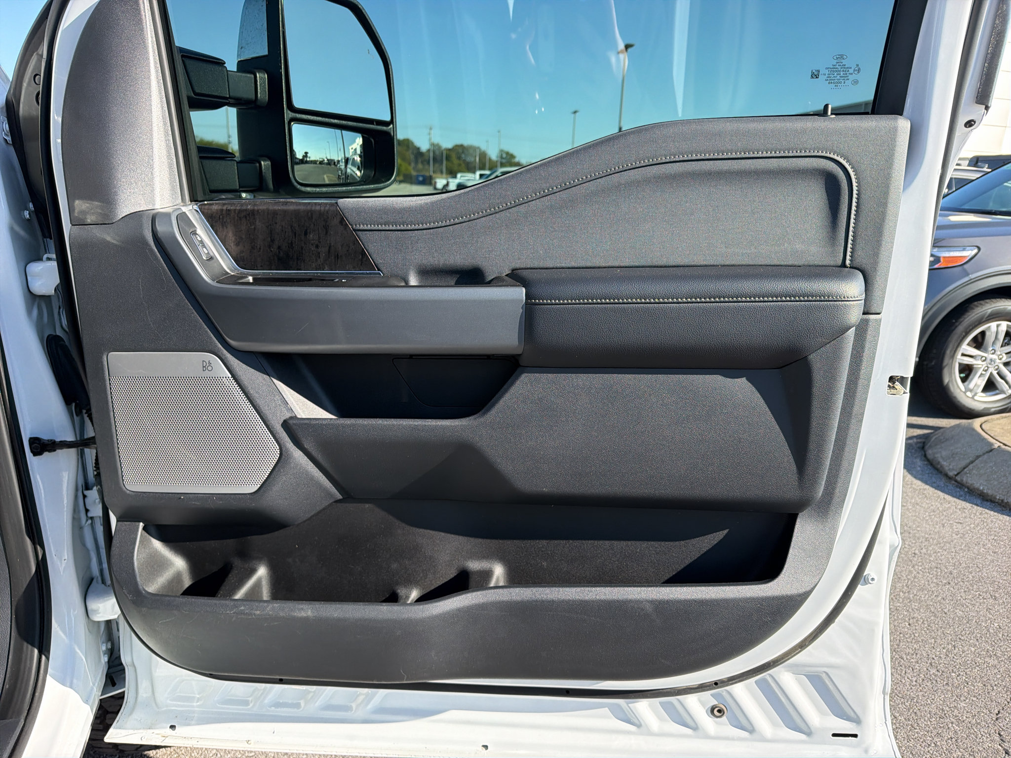 Used 2024 Ford F250 Lariat w/ Chrome Package AWD/4WD image 22