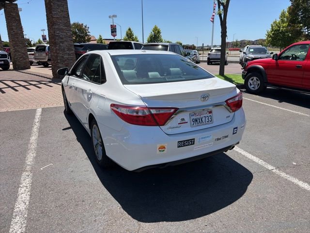 Used 2017 Toyota Camry SE w/ Moonroof Package FWD image 7