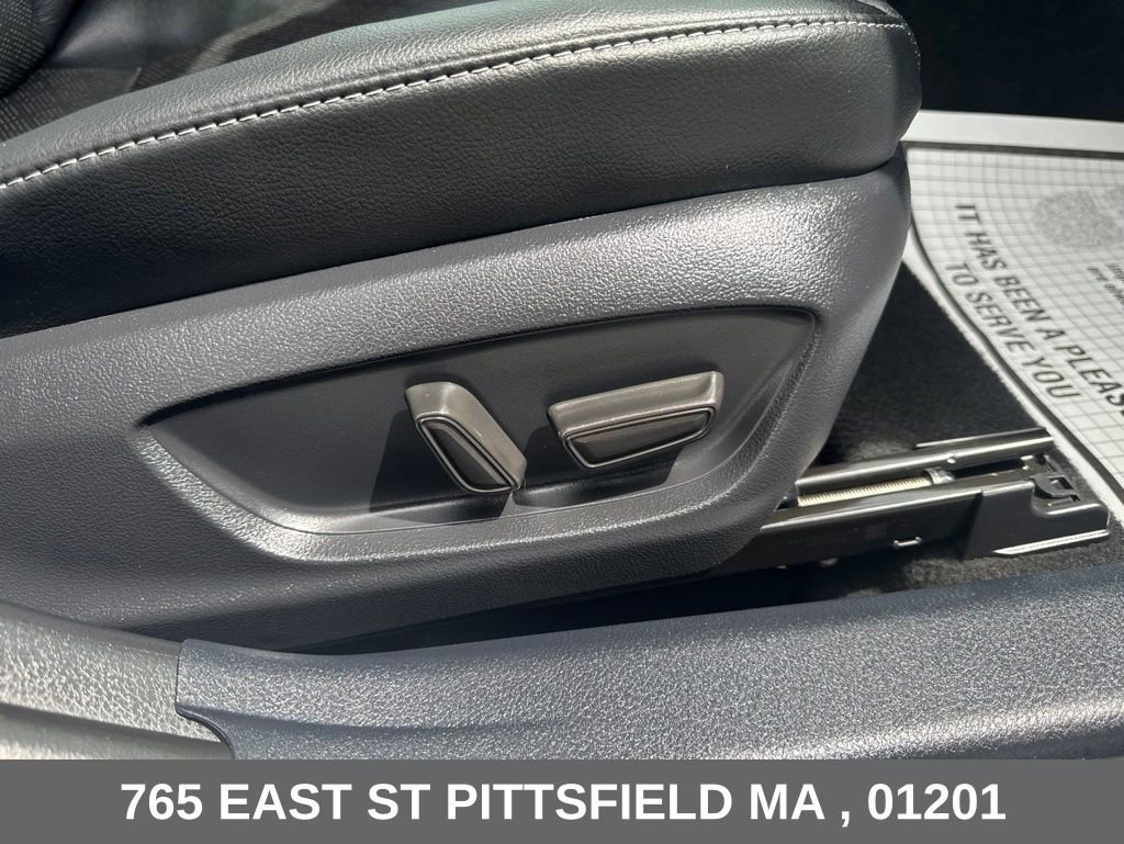 Used 2023 Toyota Camry XSE w/ Navigation Package AWD/4WD image 21