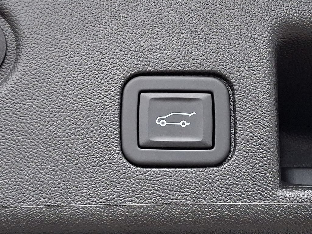Used 2024 Chevrolet Equinox Premier AWD/4WD image 35