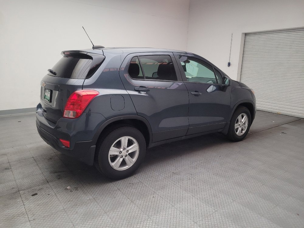 Used 2022 Chevrolet Trax LS w/ Tint and Cruise Package AWD/4WD image 10